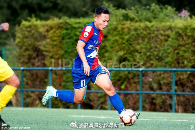 凯文·史派西性侵18岁少年案原告突撤诉 2019-07-08 奥斯卡金像影帝凯文·史派西（Kevin Spacey）早前卷入多宗性侵指控，其中涉性侵一名18岁少年的案件出现惊天逆转，原告一方突然撤销起诉！