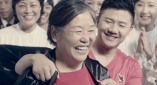 克里斯蒂娜、GaGa震撼同台表演 亲密破不和传闻 2013-12-19 当地时间12月17日，美国加州，某选秀节目总决赛录制现场，小天后克里斯蒂娜·阿奎莱拉与“雷母”Lady GaGa首次合作登台表演，演唱Lady GaGa的全新单曲《Do What U Want 电影《美眉校探》首映 克里斯汀等原班人马亮相 2014-03-11 当地时间3月10日，纽约，电影版《美眉校探》举行首映礼，该片主演克里斯汀·贝尔、克里斯·劳威尔、杰森·多灵等出席，克里斯汀身穿蕾丝裹胸礼服，高贵大气。
